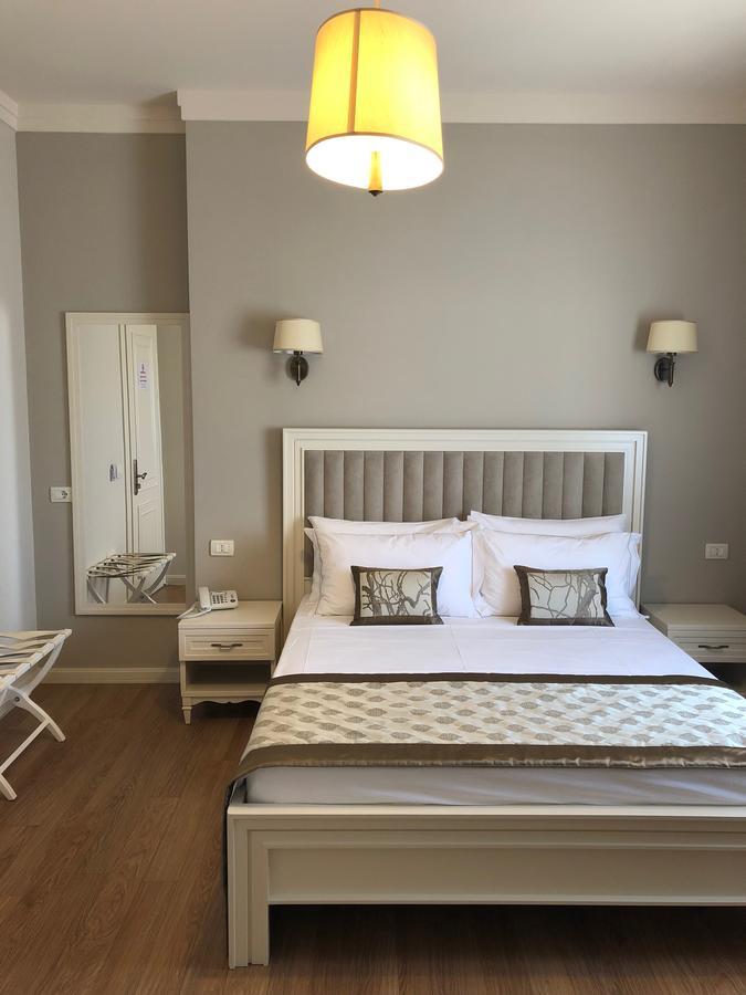 Amfiteatri Boutique Hotel Durrës Buitenkant foto