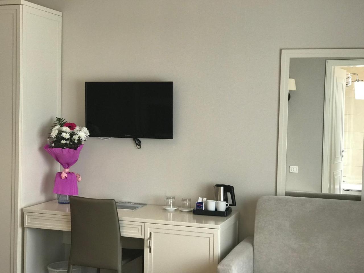 Amfiteatri Boutique Hotel Durrës Buitenkant foto