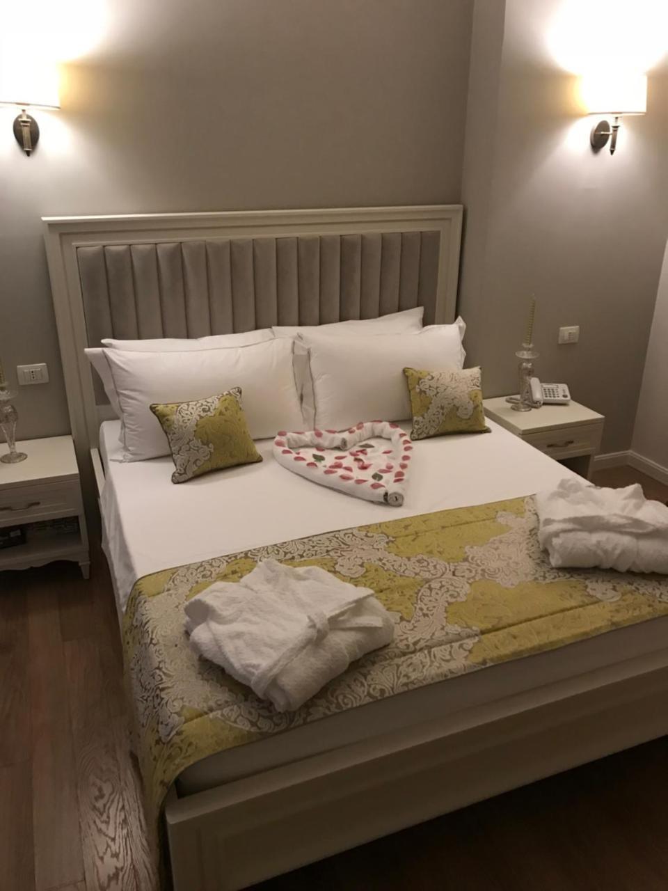 Amfiteatri Boutique Hotel Durrës Buitenkant foto